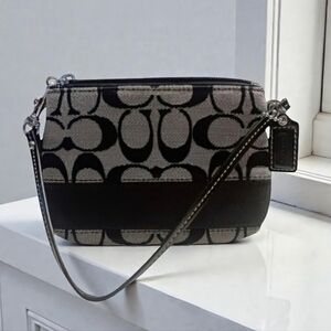 Coach Classic Signature Monogram Black/Grey Wristlet.